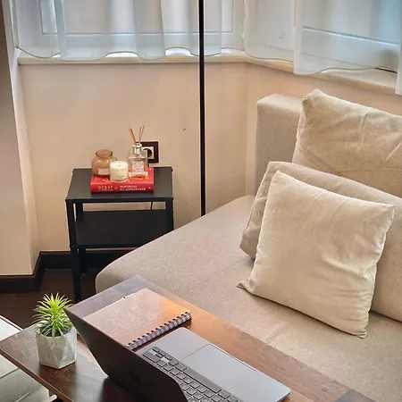 公寓 Sunny & Cozy For 4 Guests & Free Parking