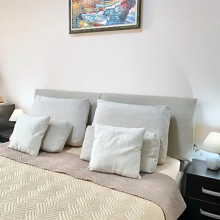 公寓 Sunny & Cozy For 4 Guests & Free Parking 普罗夫迪夫