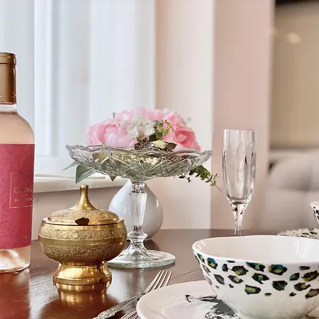 Sunny & Cozy For 4 Guests & Free Parking 普罗夫迪夫